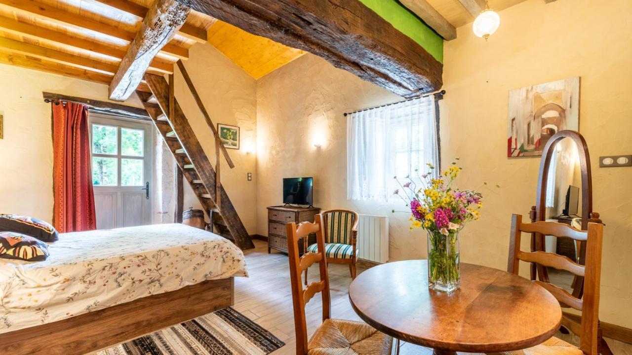 La Maison De Yuka Plieux エクステリア 写真