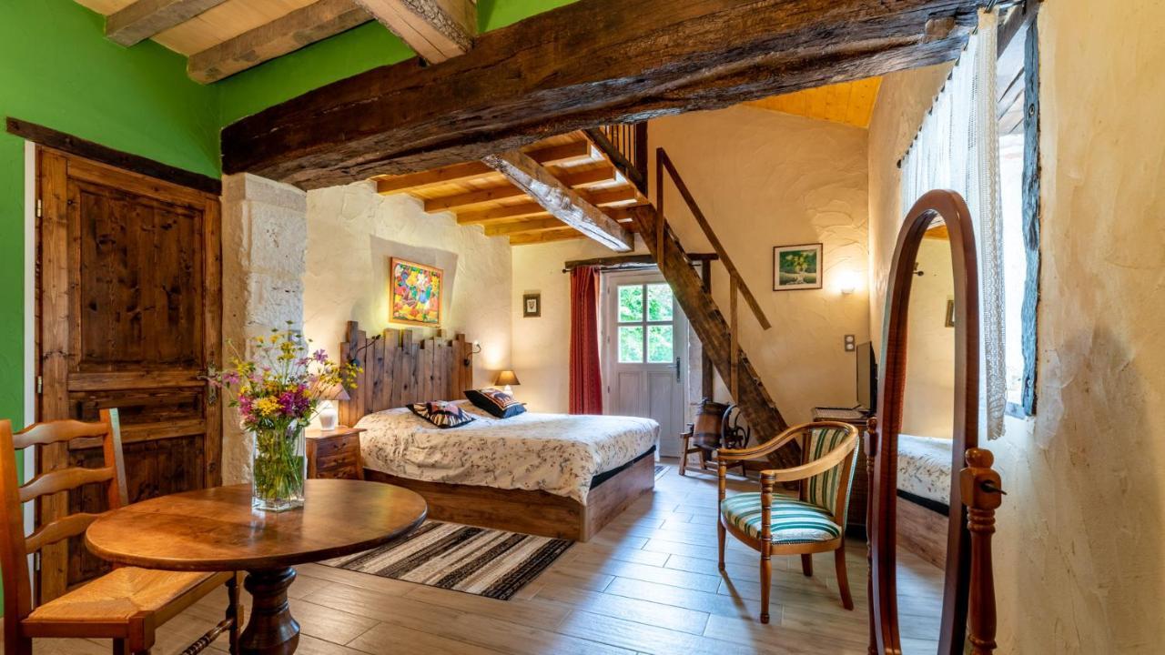 La Maison De Yuka Plieux エクステリア 写真