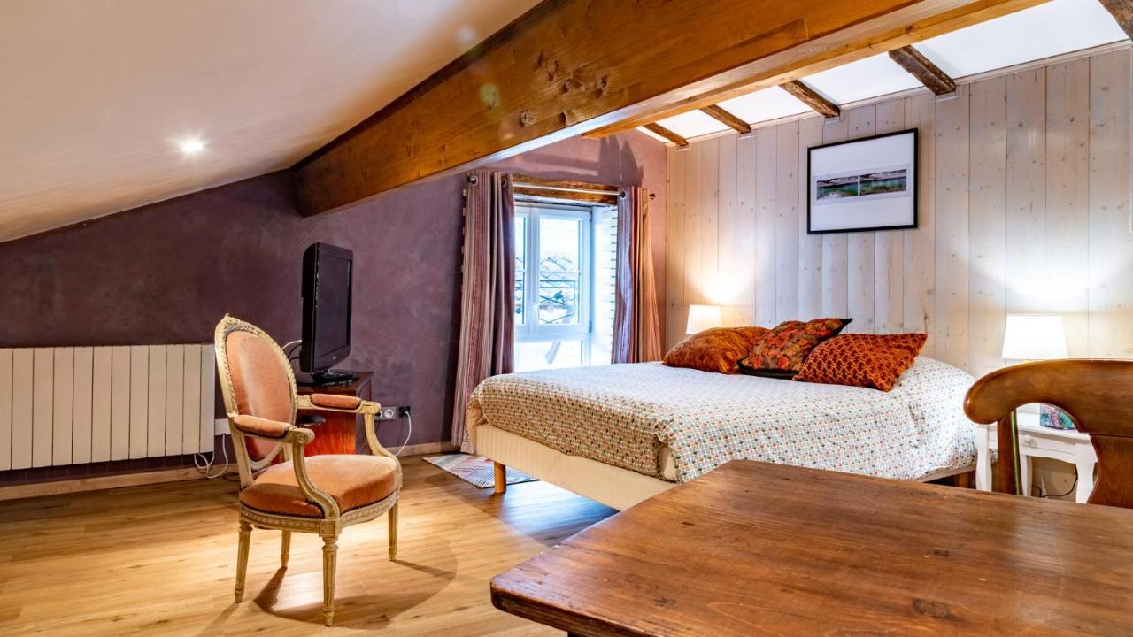 La Maison De Yuka Plieux エクステリア 写真
