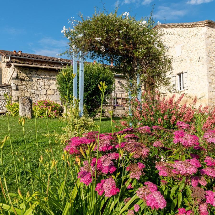 La Maison De Yuka Plieux エクステリア 写真